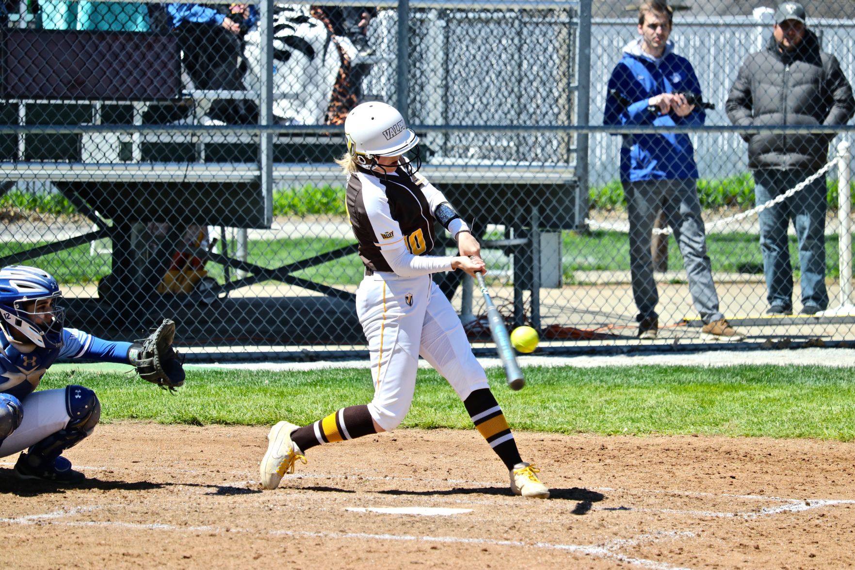 Valpo takes Indiana State series